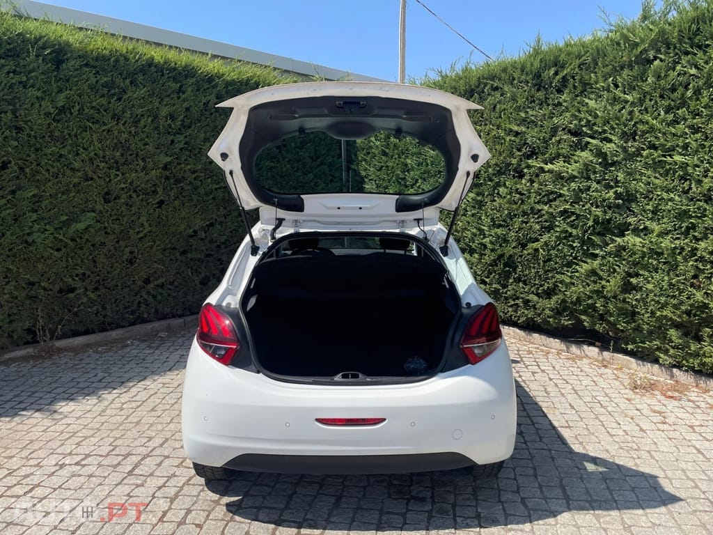 Peugeot 208 1.5 BlueHDi Active