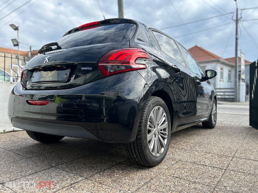 Peugeot 208 1.6 BlueHDi Style