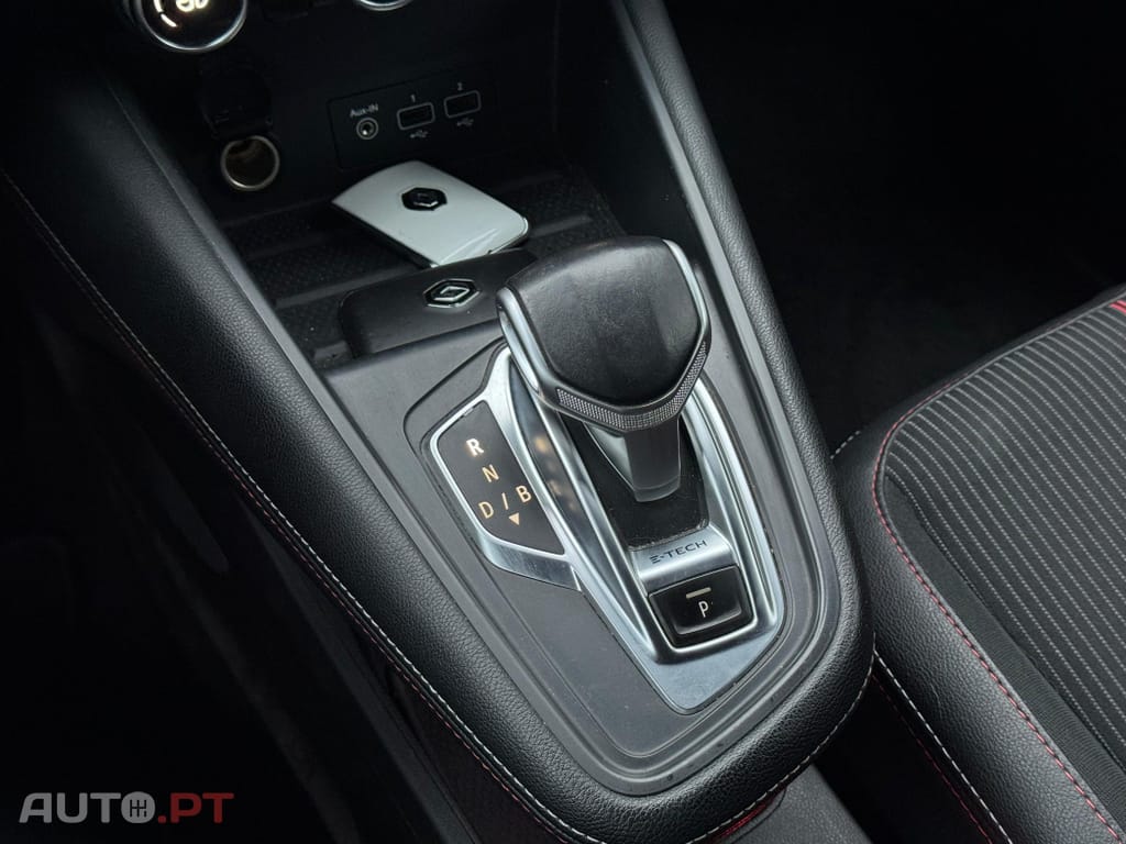 Renault Captur 1.6 E-Tech RS Line