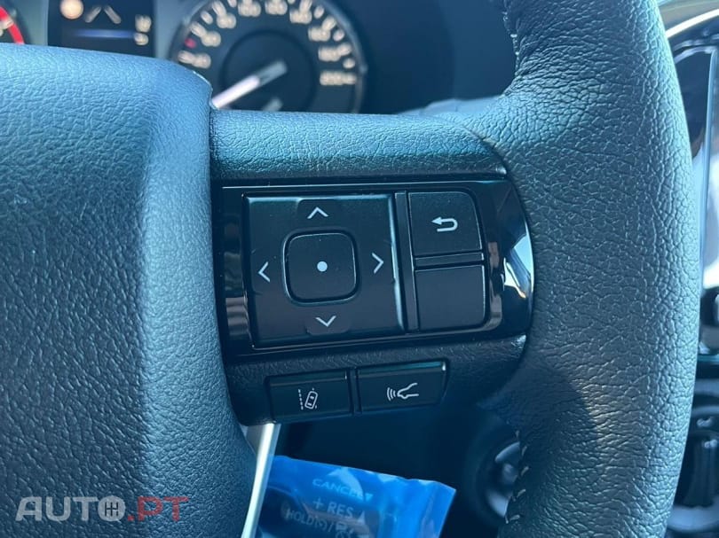 Toyota Hilux 2.4 D-4D 4WD CD CM Aut.