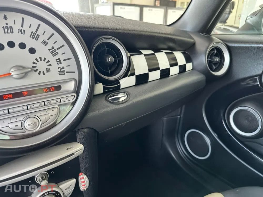 MINI Cooper D