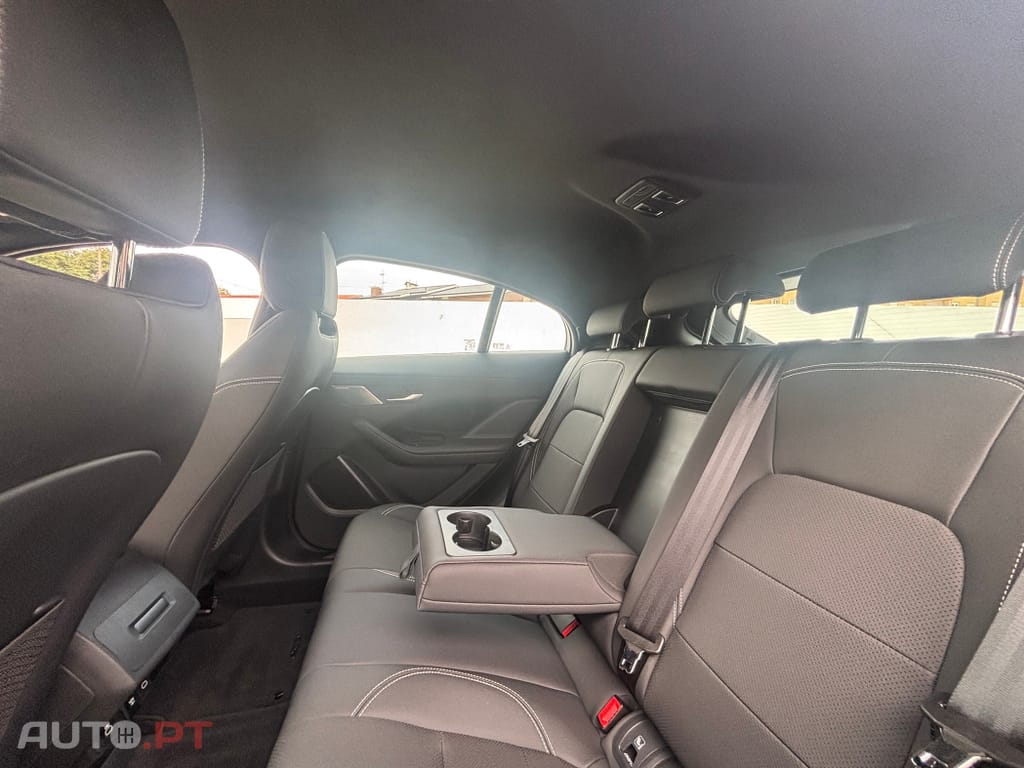 Jaguar I-Pace EV400 R-Dynamic HSE AWD