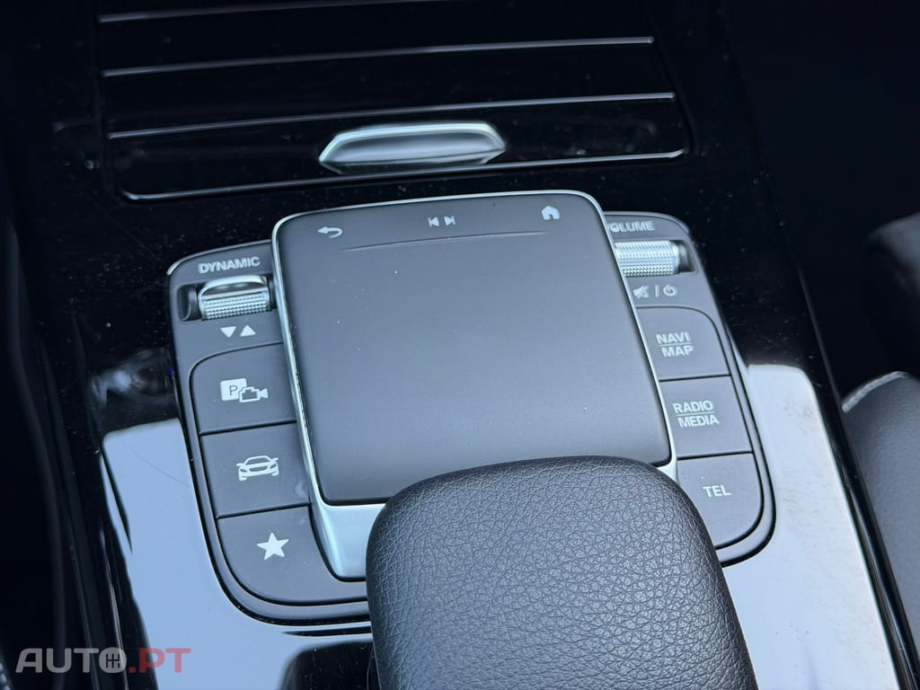 Mercedes-Benz CLA 250 e Shooting Brake AMG Line