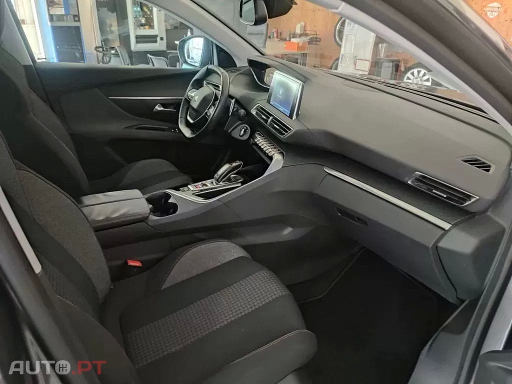 Peugeot 5008 1.6 BlueHDi Style EAT6