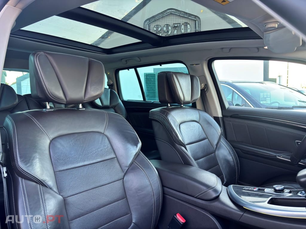 Renault Espace 1.6 dCi Initiale Paris EDC