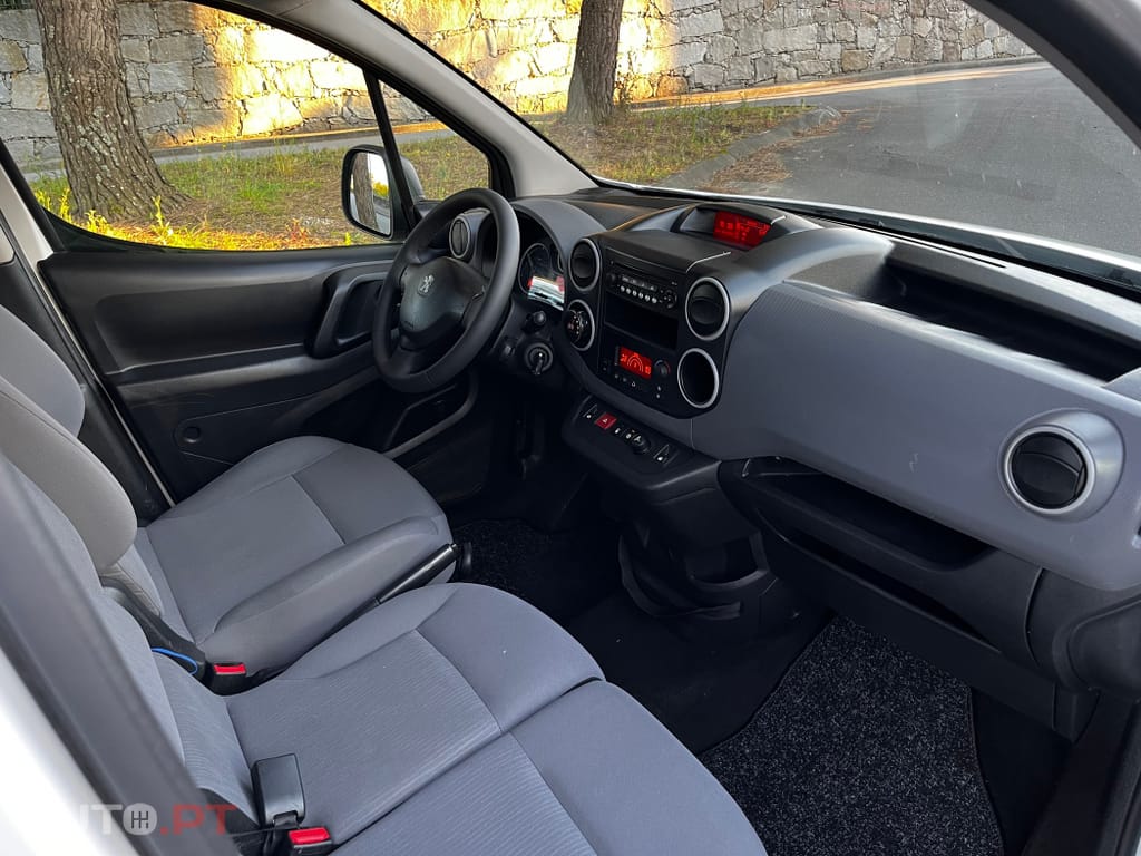 Peugeot E-Partner Elétrica