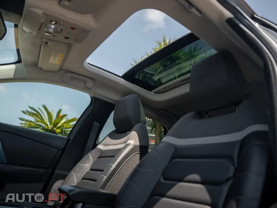 Citroen e-C4 X Shine