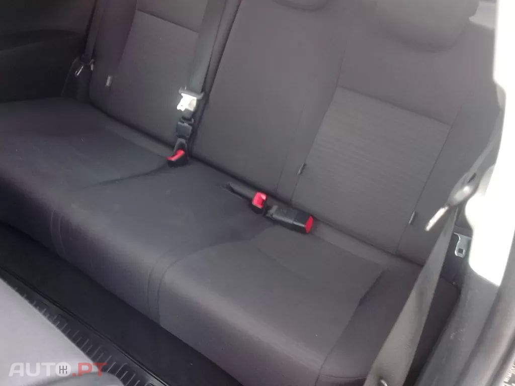 Toyota Yaris 1.0 VVT-i ACtive+AC
