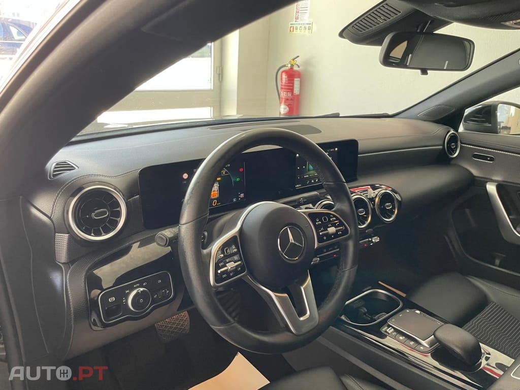 Mercedes-Benz CLA 180 d Shooting Brake Business Solutions Aut.