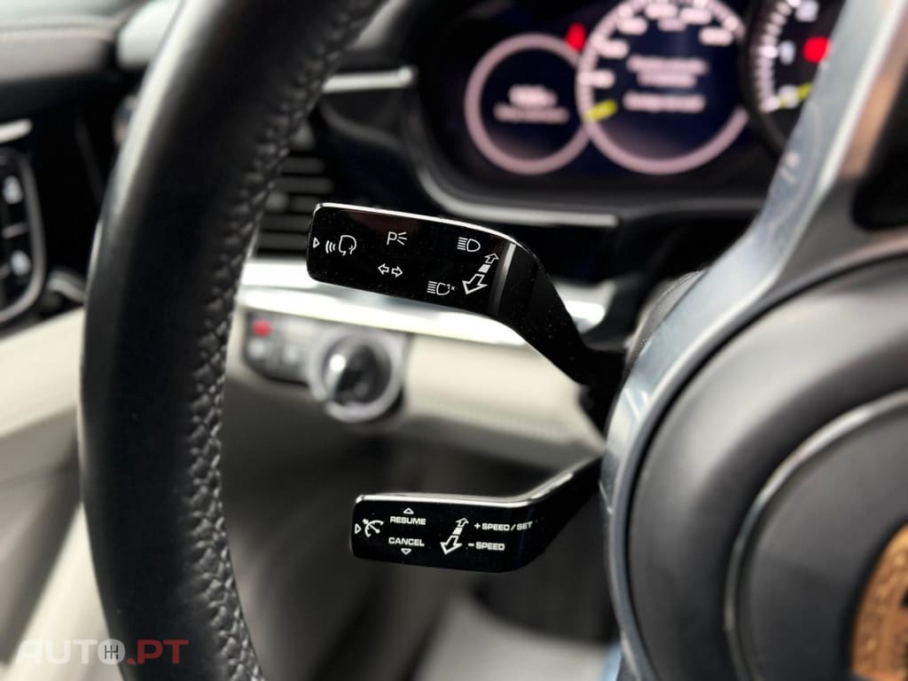 Porsche Panamera 4 E-Hybrid