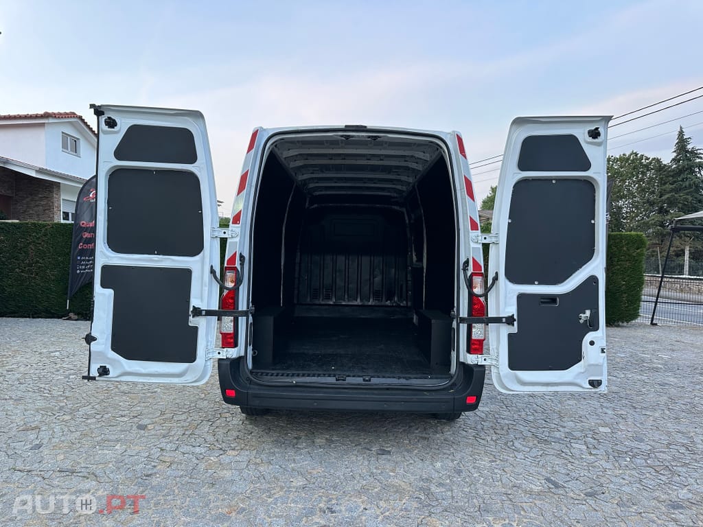 Renault Master 2.3 dCi L3H2