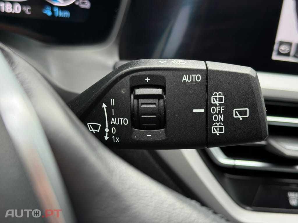 BMW 320 e Touring Corporate Edition Auto