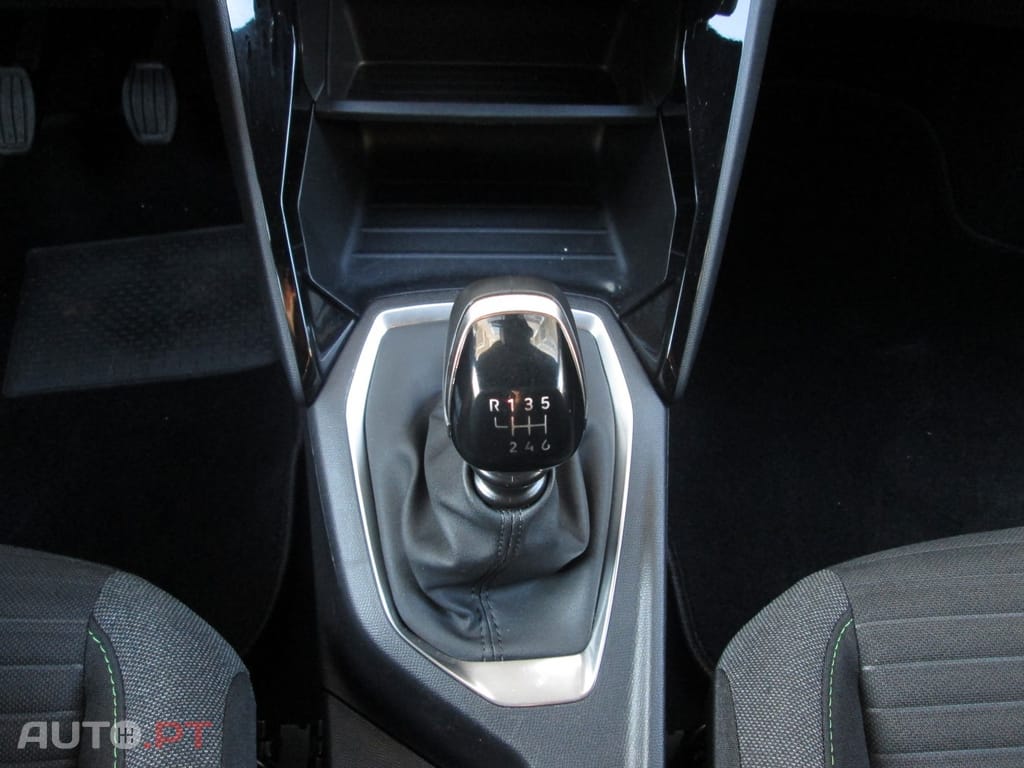 Peugeot 2008 1.2 PureTech Active
