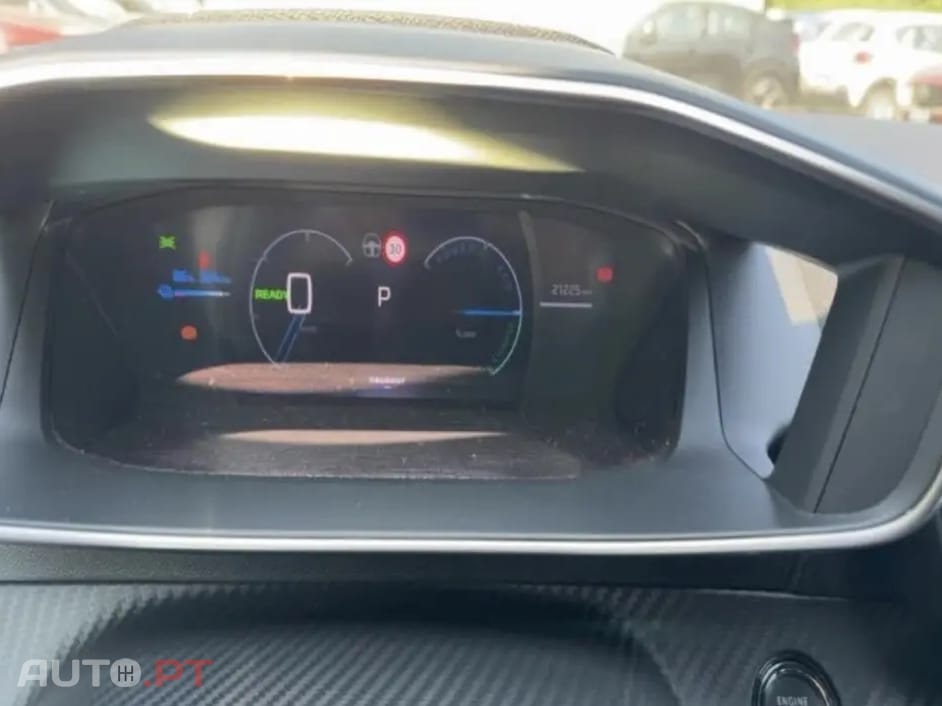 Peugeot E-2008 54 kWh GT