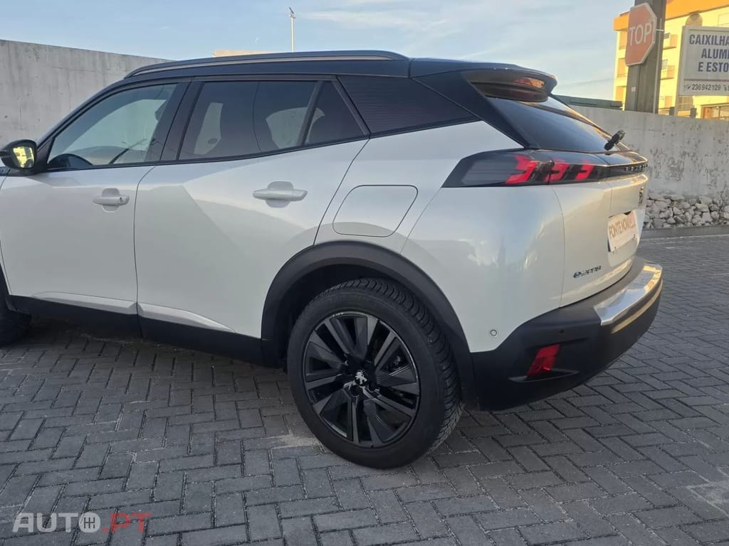 Peugeot E-2008 GT Pack