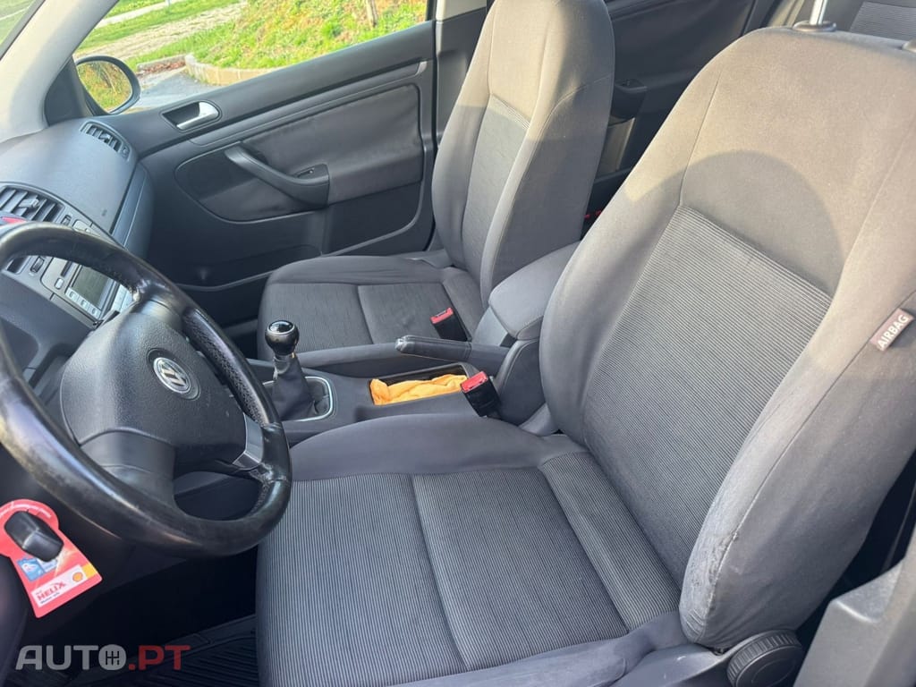 Volkswagen Golf 1.4i Trendline AC — fotografia 7