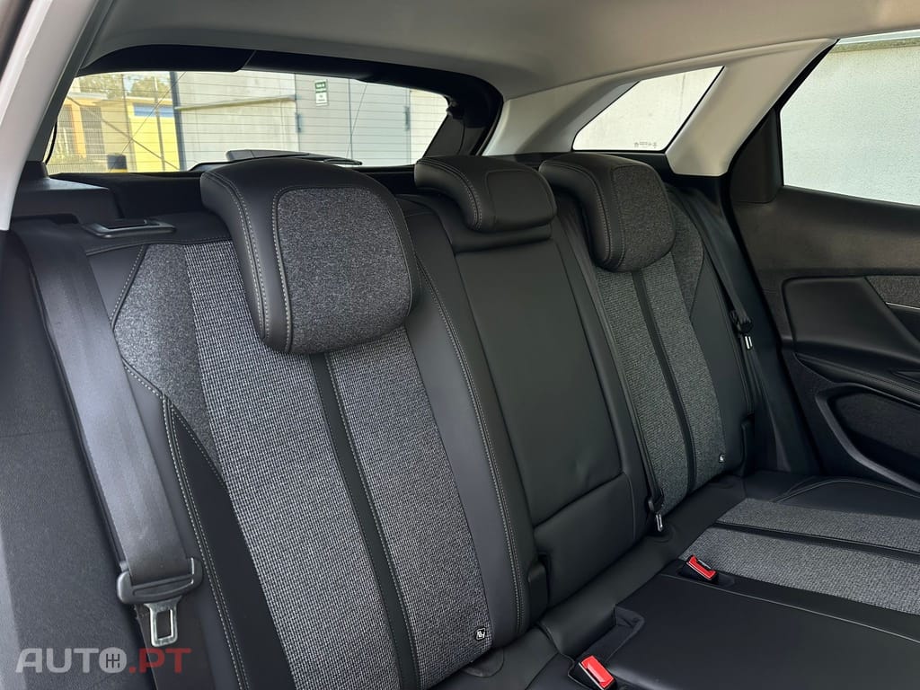 Peugeot 3008 1.5 BlueHDi Allure