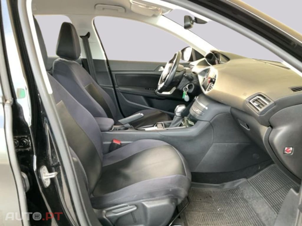 Peugeot 308 SW 1.2 e-THP Style