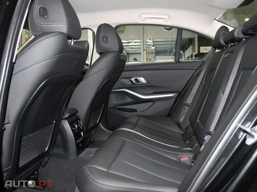 BMW 330 Advantage Look M Sport