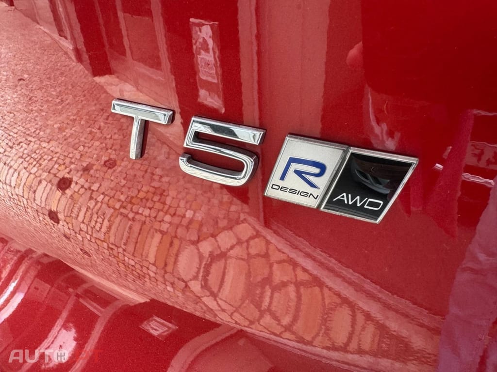 Volvo XC40 2.0 T5 R-Design