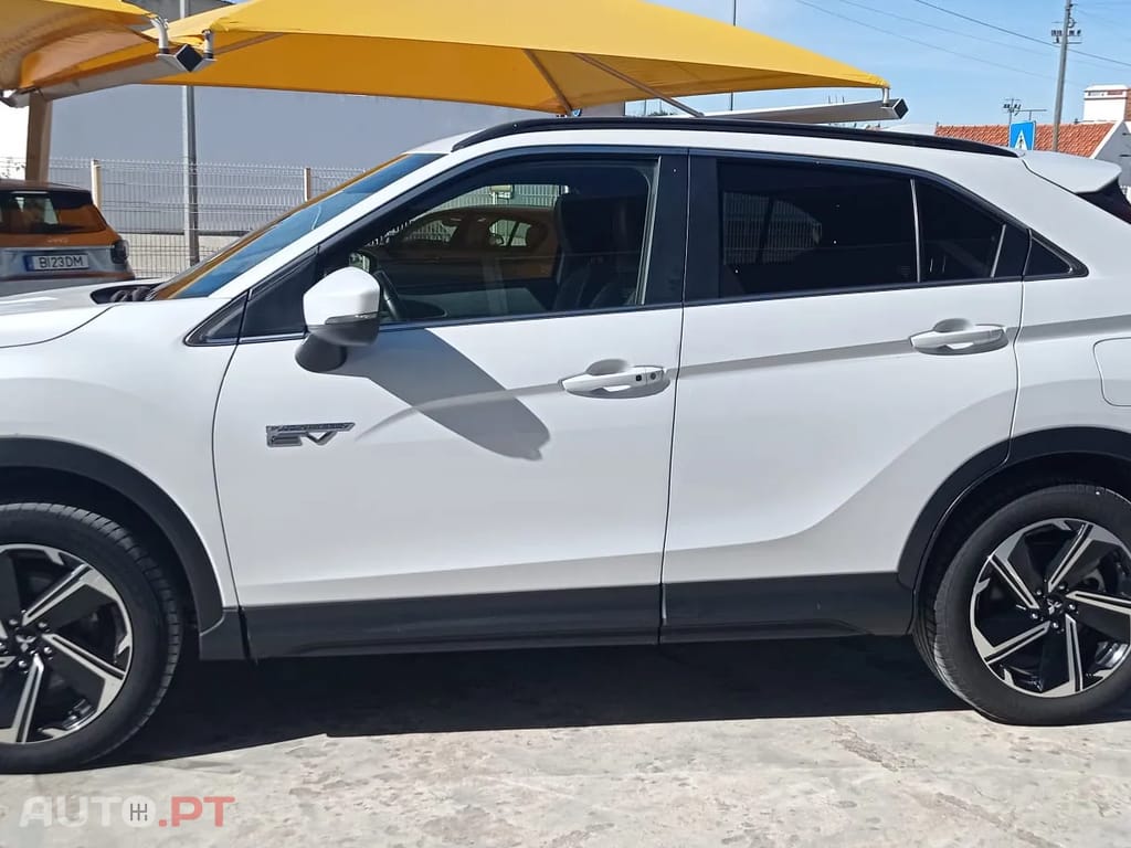 Mitsubishi Eclipse Cross 2.4 PHEV eMotion