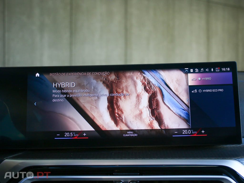 BMW 330 e Touring Pack Desportivo M Auto