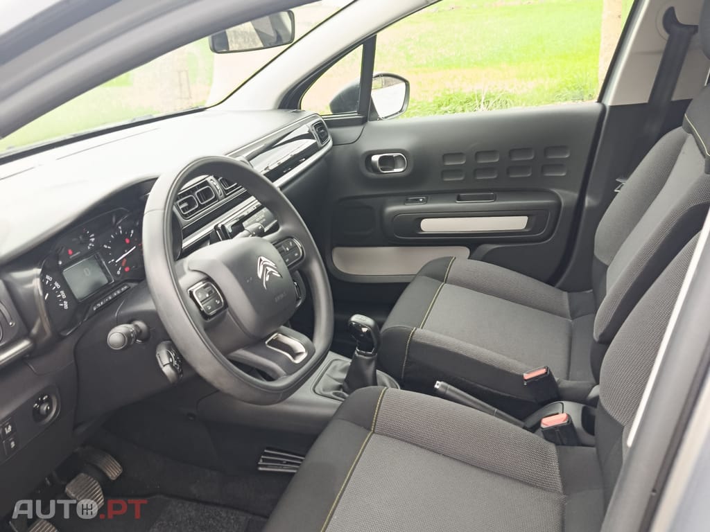 Citroen C3 PureTech attraction