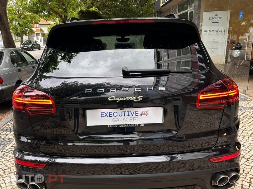 Porsche Cayenne S E-Hybrid Platinum Edition