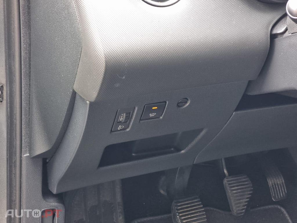 Peugeot 308 SW 1.6 HDi e-HDi Active CVM6