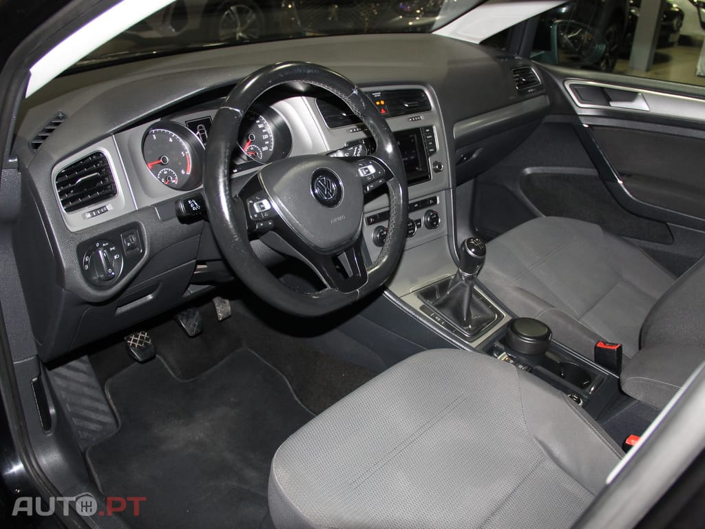 Volkswagen Golf 1.6 TDi Confortline