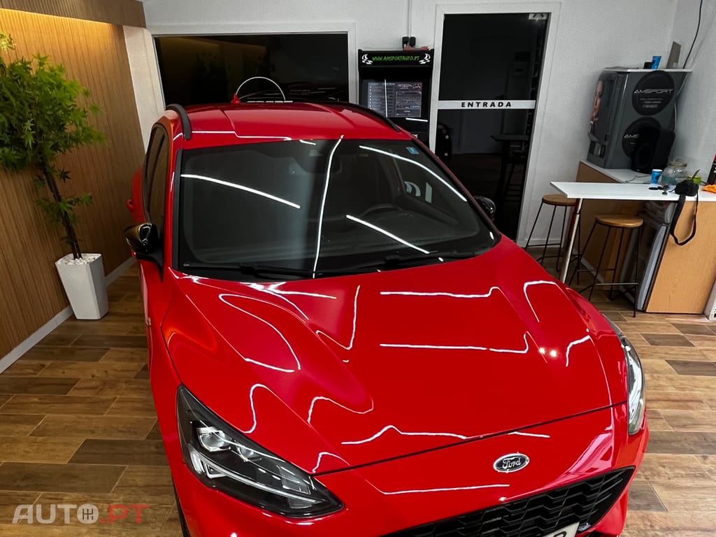 Ford Focus SW 1.0 EcoBoost S&S ST-LINE
