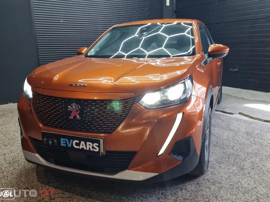 Peugeot E-2008 50 kWh Active Pack