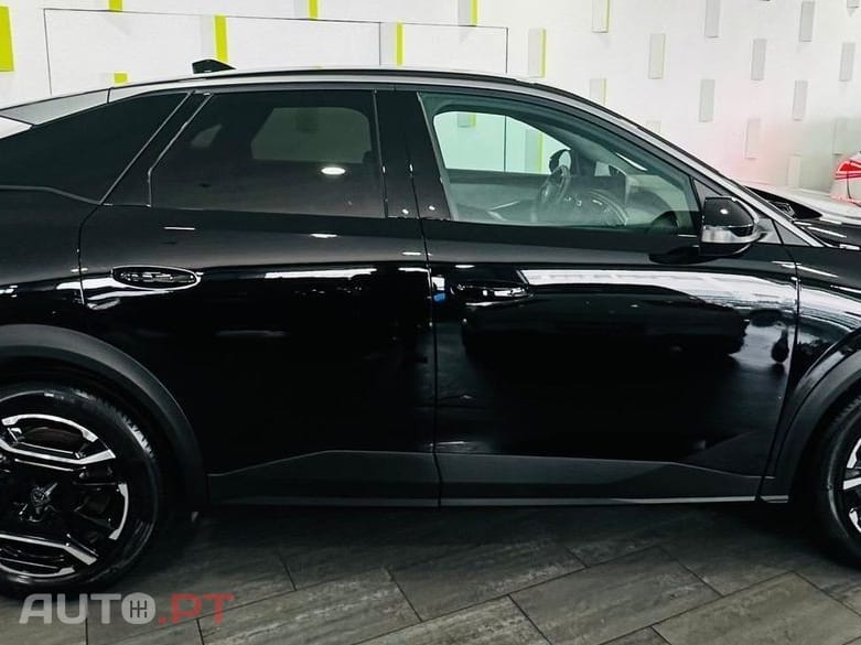 Peugeot E-3008 Allure