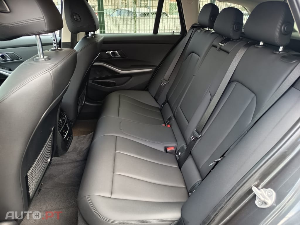BMW 330 e Corporate Edition Auto