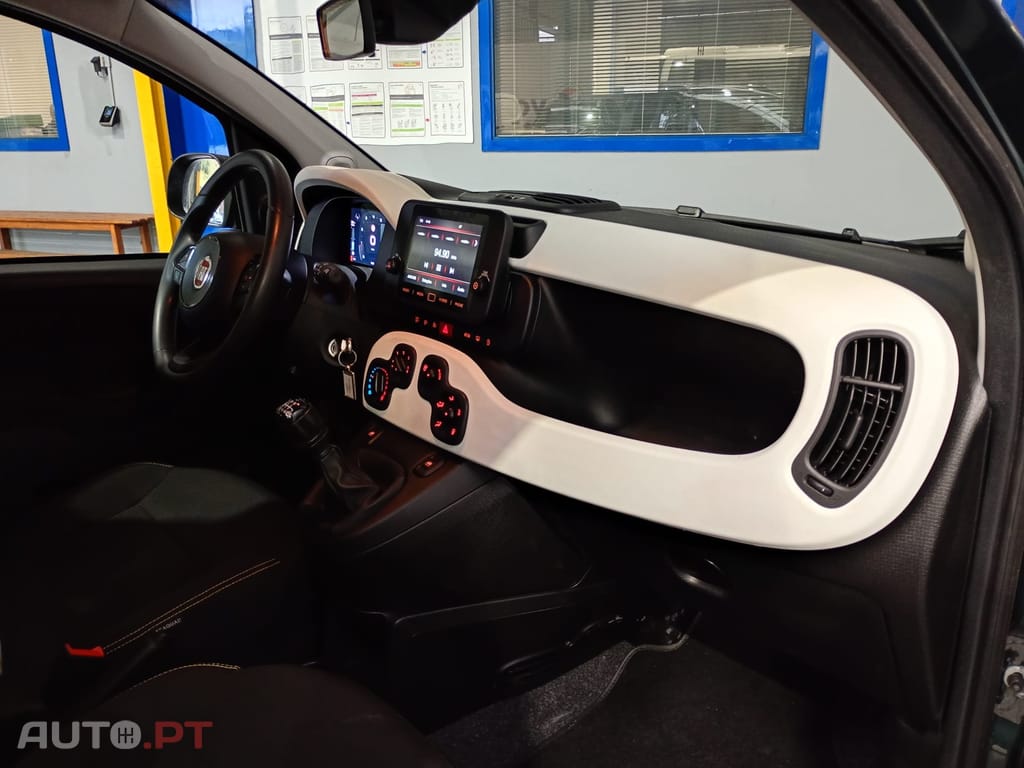 Fiat Panda 1.0 Hybrid Pandina