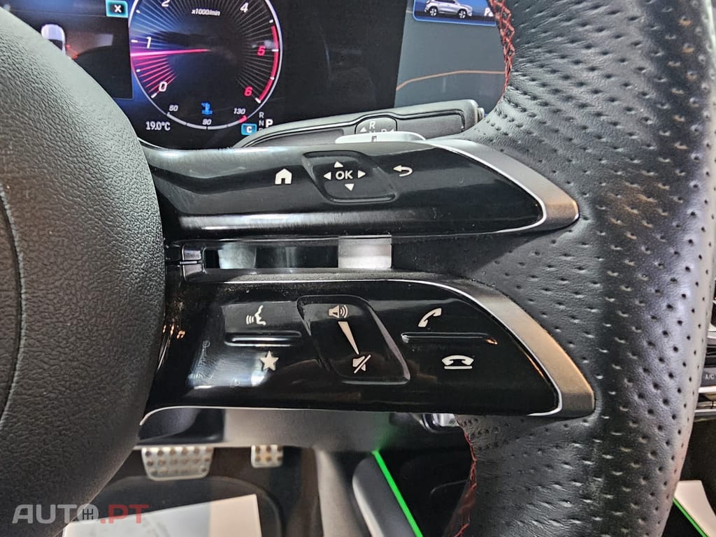 Mercedes-Benz GLA 180 d AMG Line