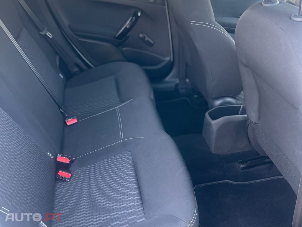 Peugeot 208 1.2 VTi Style