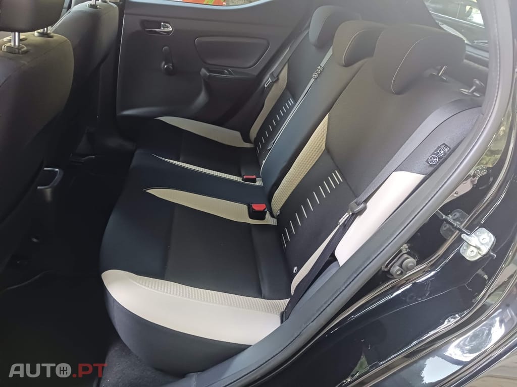 Nissan Micra 0.9 IG-T N-Connecta Urban S/S