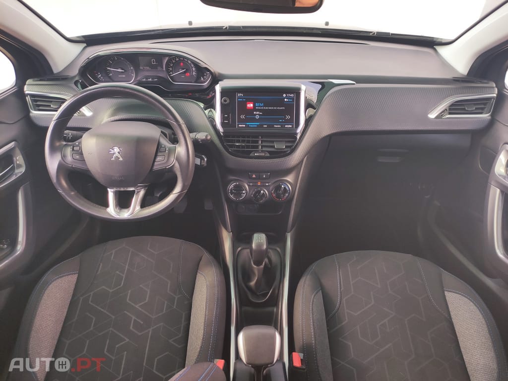 Peugeot 2008 1.2 PureTech Style
