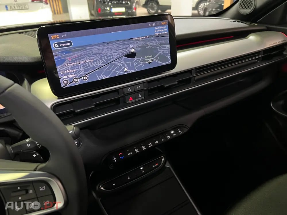 Jeep Avenger 1.2 e-Hybrid Summit DCT