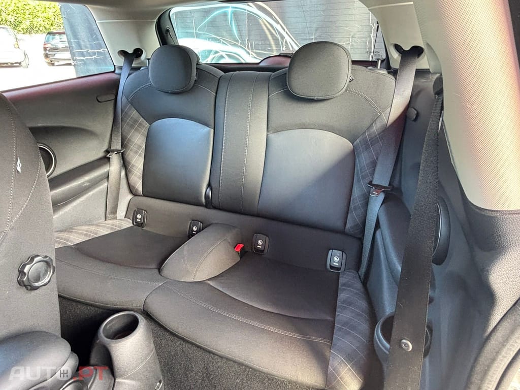 MINI Cooper S Auto Desportiva