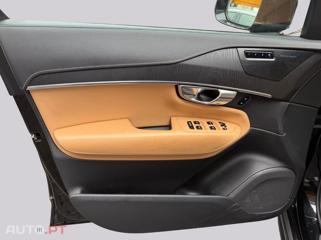 Volvo XC90 B5 Inscription