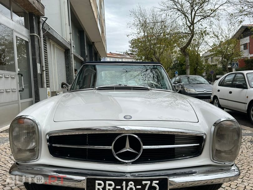 Mercedes-Benz SL 230 Pagode