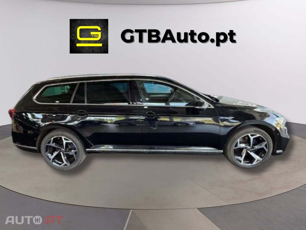 Volkswagen Passat Variant I.V.A DEDUTIVEL GTE DSG R-Line Sport