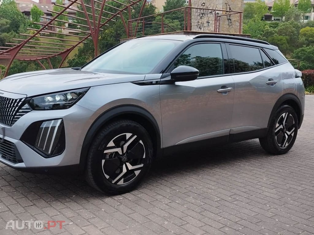 Peugeot E-2008 54 kWh GT