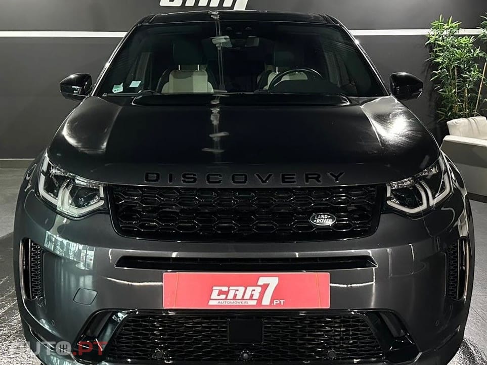 Land Rover Discovery Sport P300e R-Dynamic