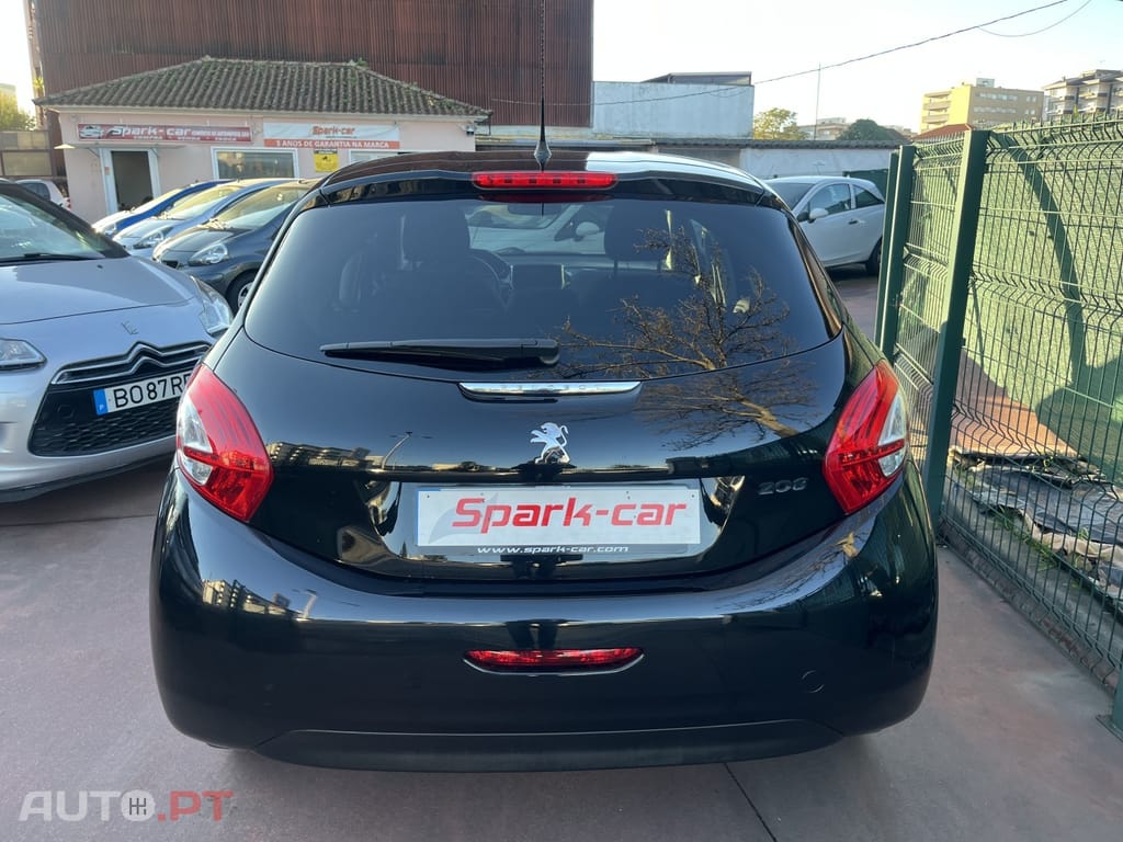 Peugeot 208 1.2 VTi Active