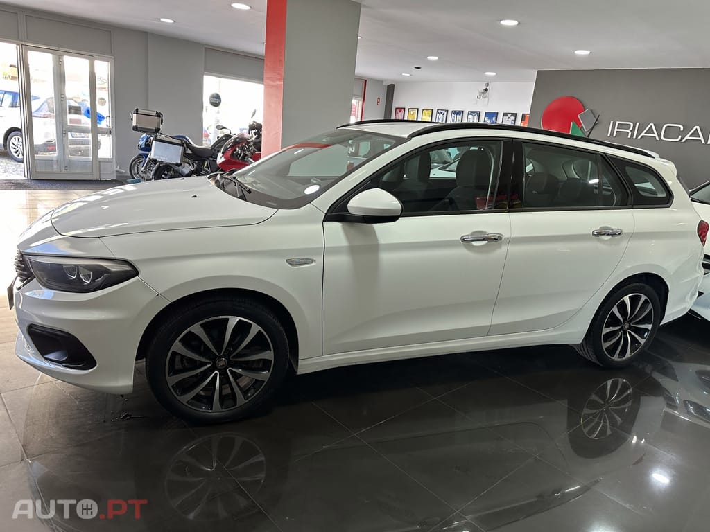 Fiat Tipo Station Wagon 1.3 M-Jet Lounge Tech J17
