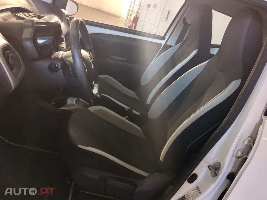 Toyota Aygo 1.0 X-Play Plus+TSS MM