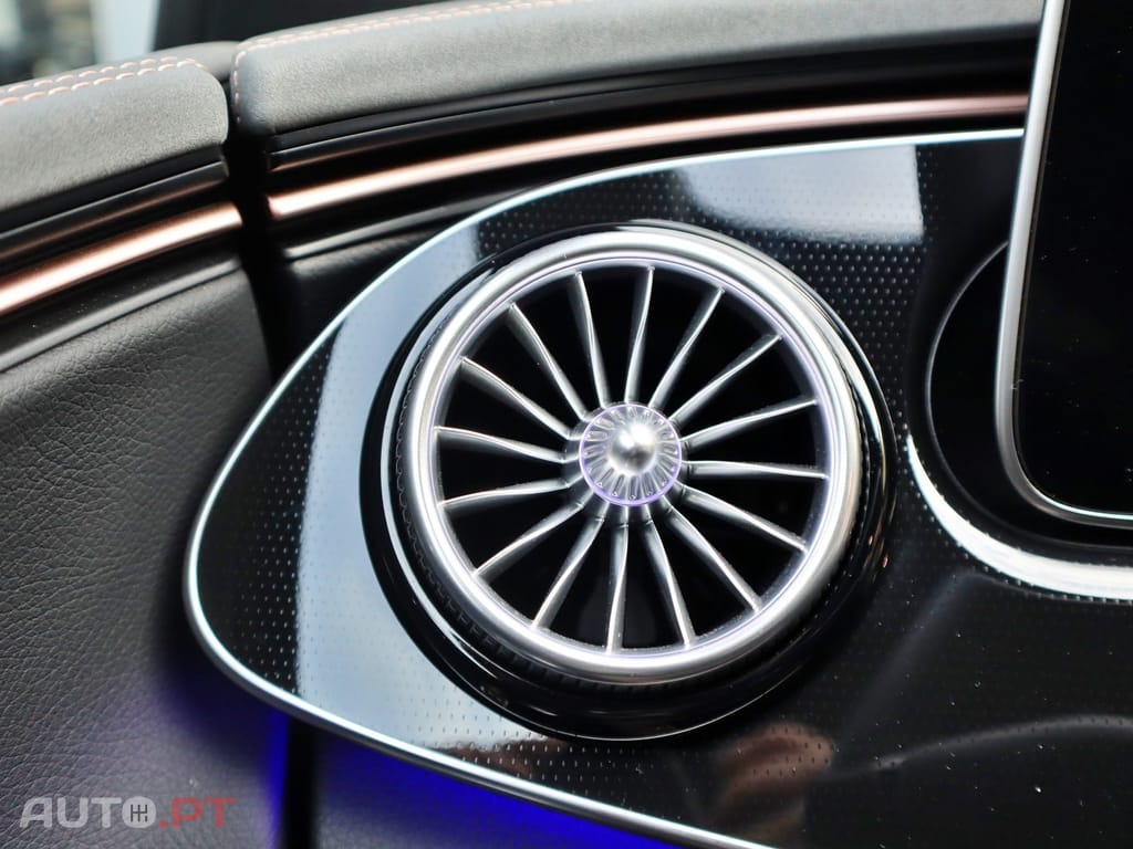 Mercedes-Benz EQE 300 AMG Line